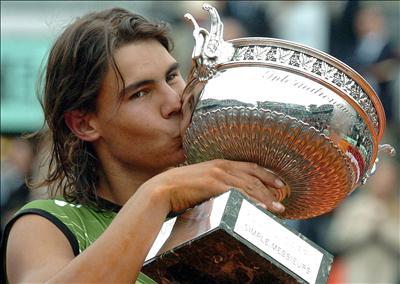 Nadal remporte Rolland Garros