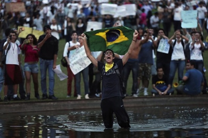 Manifestations sociales au Brésil