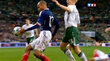 Main d'Henry France Irlande