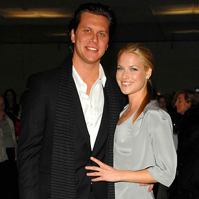 Ali Larter et son mari Hayes Macarthur Ali Larter et son mari Hayes Macarthur